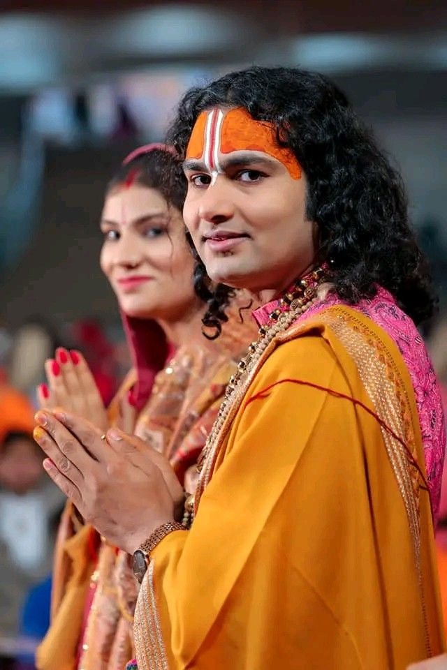 Aniruddhacharya wife photo