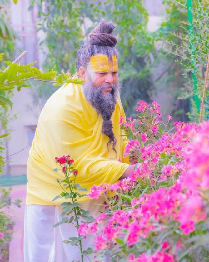 Premanand Ji Maharaj Hd Wallpaper Full screen