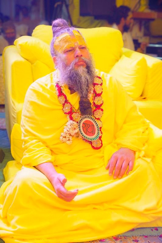 Premanand Ji Maharaj Hd Wallpaper Full screen