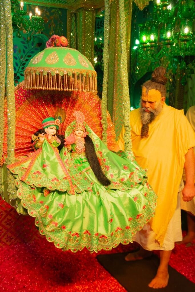 Premanand Ji Maharaj Hd Wallpaper Full screen