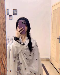 cute girl profile pic for Instagram stylish