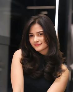 beautiful girl dp for stylish Instagram profile