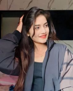 girl dp stylish pic for Instagram