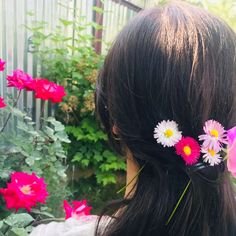 hidden face dp for girls in saree photo