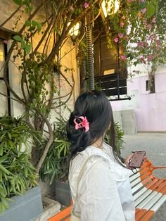 hide face girl pic for Instagram profile dp