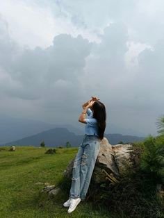 cute hidden face girl pic for Instagram dp