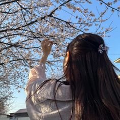 hidden face dp for girls in saree photo