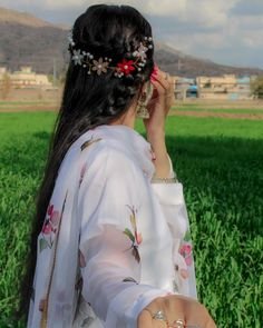 hide face girl pic mirror selfie dp