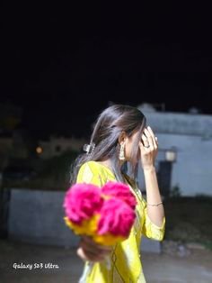 hide face girl pic for Instagram profile dp