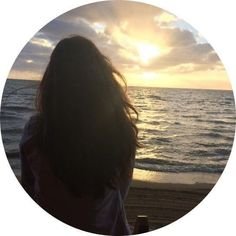 hide face girl pic aesthetic Instagram photo