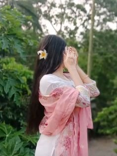 hidden face dp for girls in saree photo