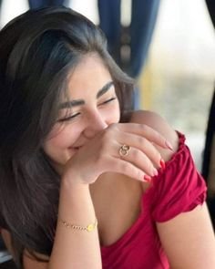 stylish girl whatsapp dp simple image